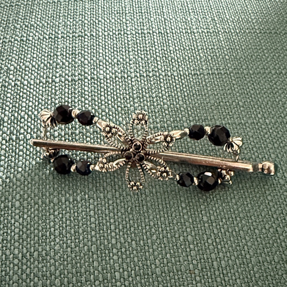 Silver and Black Floral Hair Clip Flexi Design